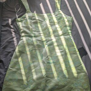 Lulu size L mini dress